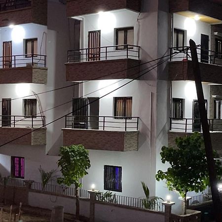 Hotel Residence Aicha Tambacounda Экстерьер фото